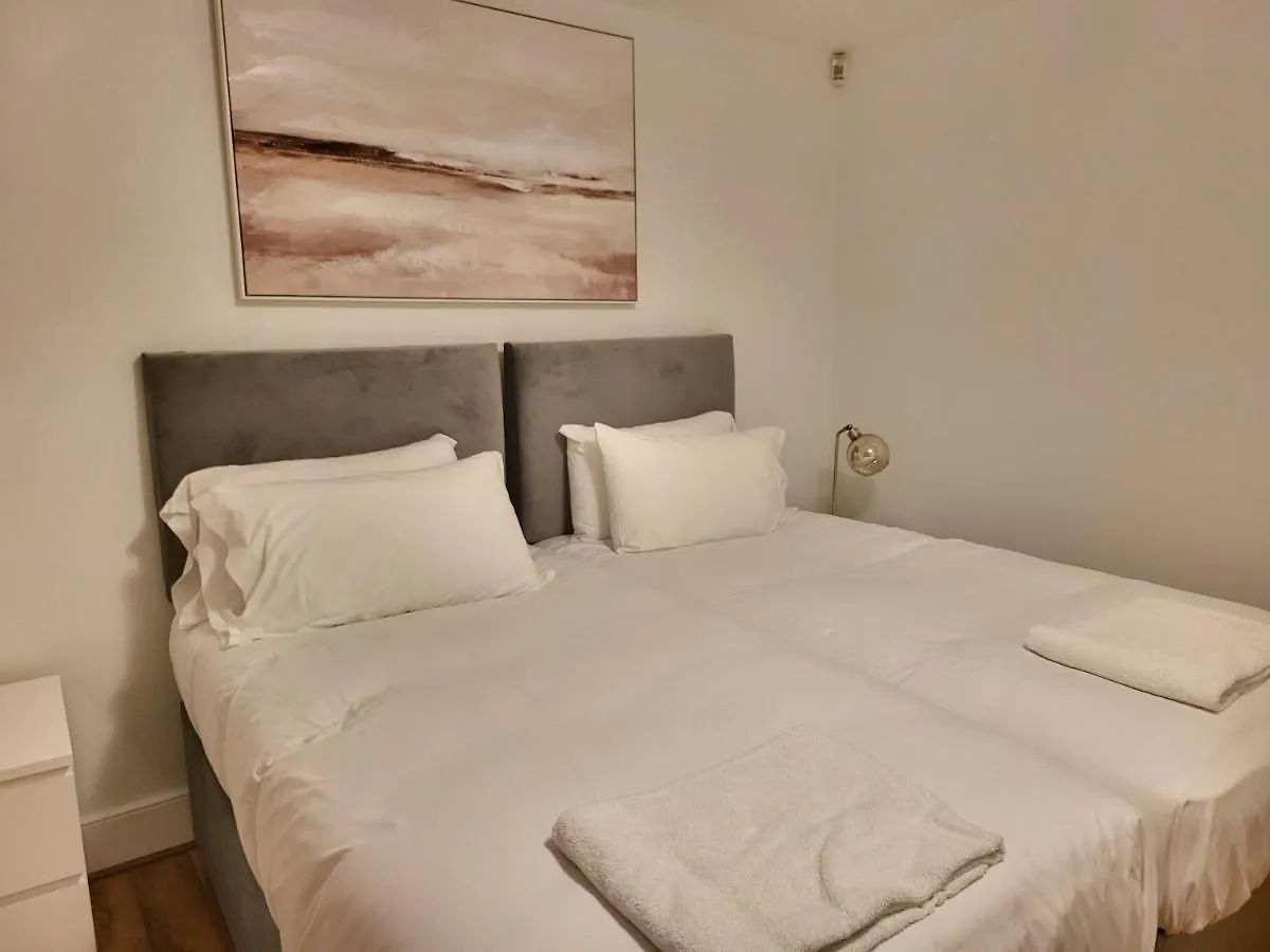 London City Modern Apartment, Woolwich 0*,  United Kingdom